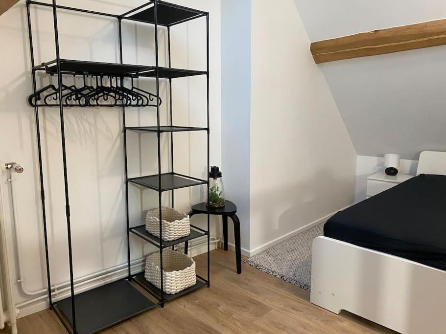 Appart Renove En Duplex Avec Terrasse Et Garage Bouleurs Exterior foto
